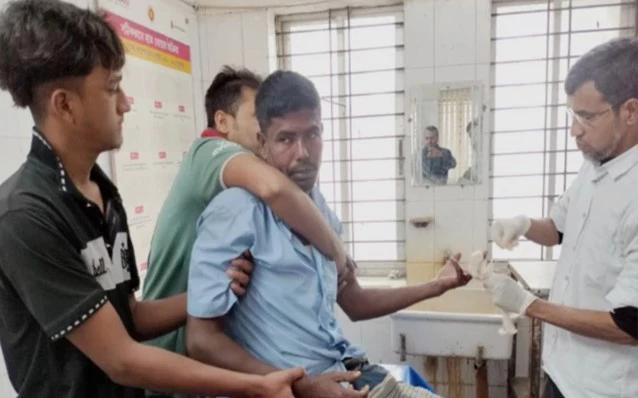 শিয়ালের আক্রমণে একজনের আঙুল বিচ্ছিন্ন, নারী ও শিশুসহ ৫ জন হাসপাতালে